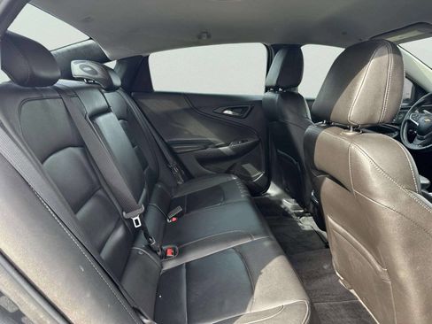 Used 2017 Chevrolet Malibu LT w/ Leather Package image 15