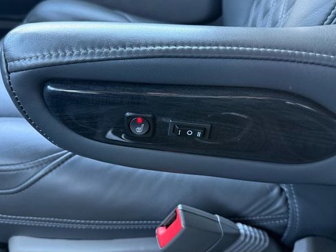 Used 2023 Chevrolet Express 2500 image 46