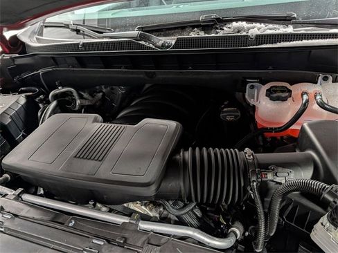 New 2026 Chevrolet Suburban Z71 image 31