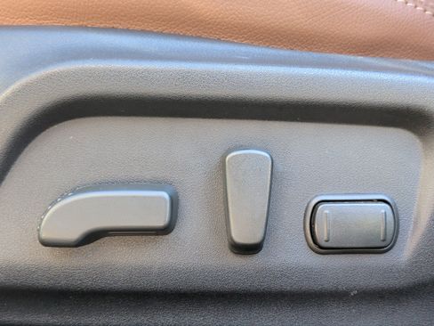 Used 2017 Subaru Outback 3.6R Touring w/ Popular Package #5A image 30