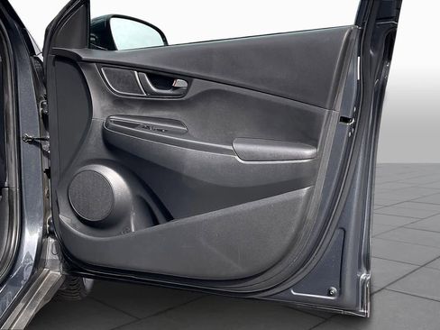 Used 2019 Hyundai Kona SE image 22