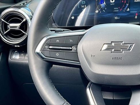 New 2026 Chevrolet Equinox LT w/ Midnight Edition FWD image 19