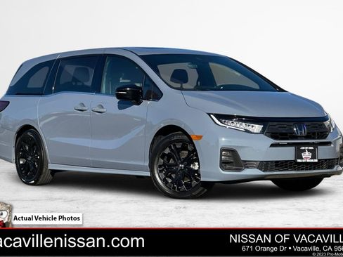 Used 2025 Honda Odyssey Sport-L image 1