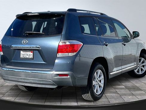 Used 2013 Toyota Highlander Plus image 14