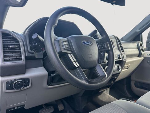 Used 2019 Ford F250 XL w/ STX Appearance Package AWD/4WD image 11