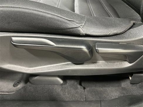 Used 2019 Honda CR-V LX image 15