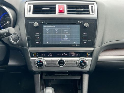 Used 2017 Subaru Outback 2.5i Limited image 27