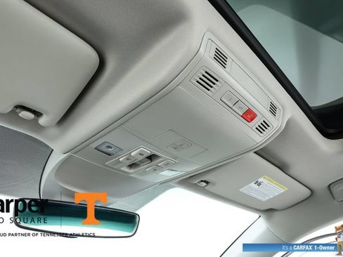 Used 2025 Volkswagen Taos SE AWD/4WD image 63