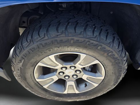 Used 2018 Chevrolet Colorado Z71 AWD/4WD image 31