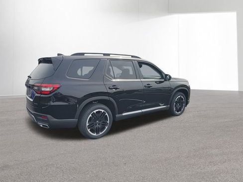 New 2026 Honda Pilot Touring image 9