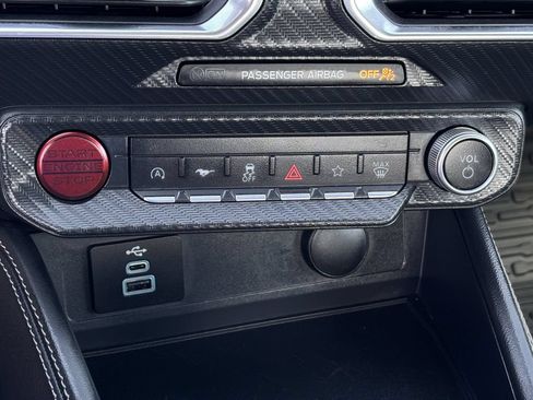 Used 2025 Ford Mustang GT Premium RWD image 18