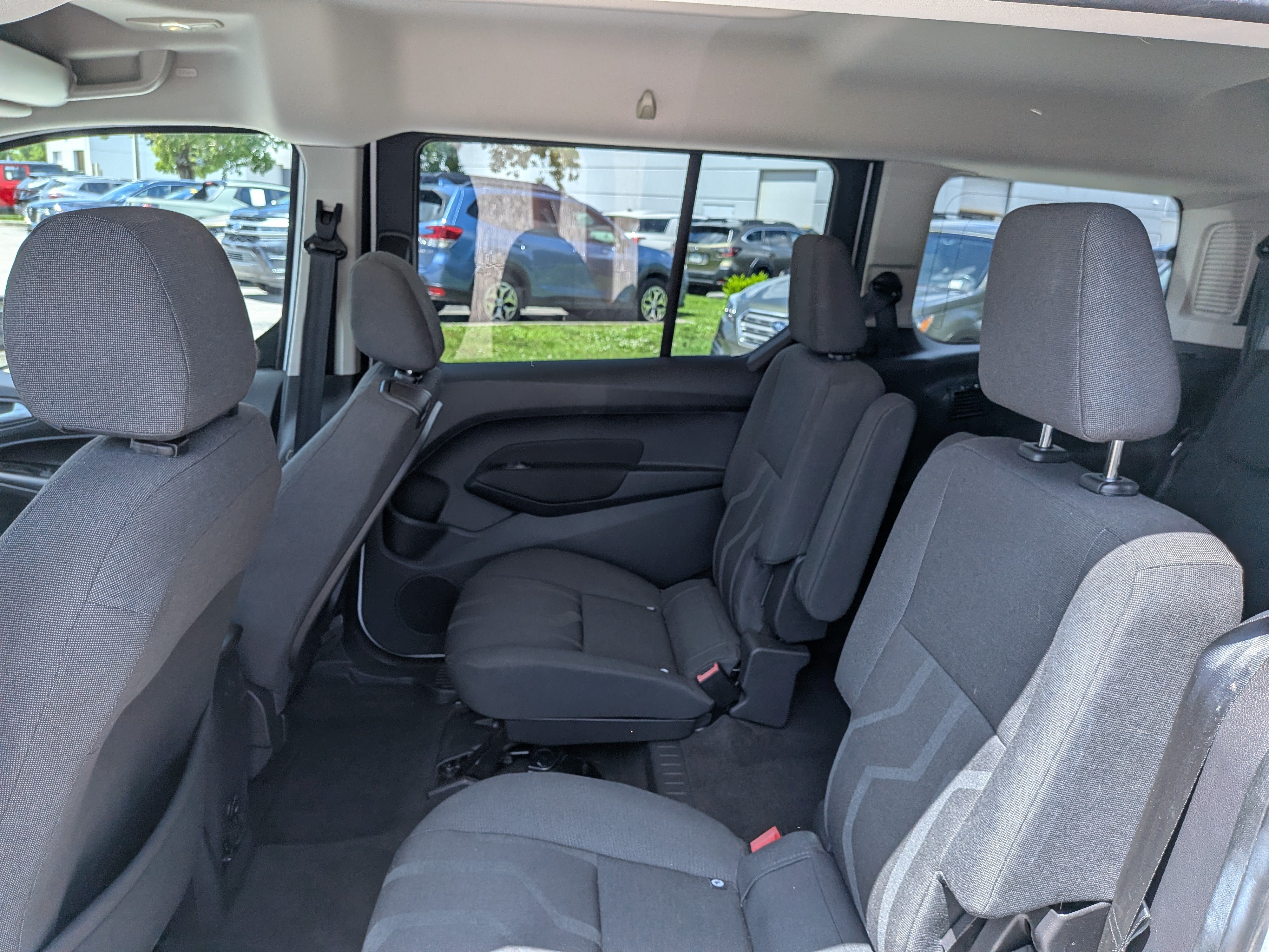 Used 2016 Ford Transit Connect XLT FWD image 14