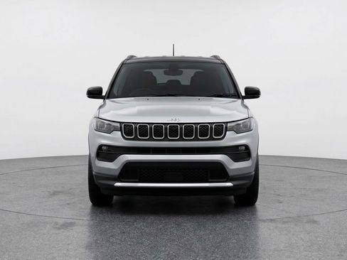 Used 2025 Jeep Compass Limited image 2