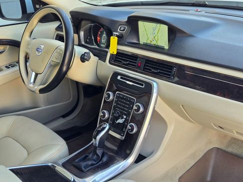 Used 2015 Volvo XC70 T6 AWD/4WD image 23