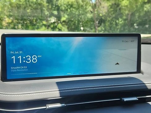 Used 2025 Genesis Electrified GV70 w/ Prestige Package AWD/4WD image 16