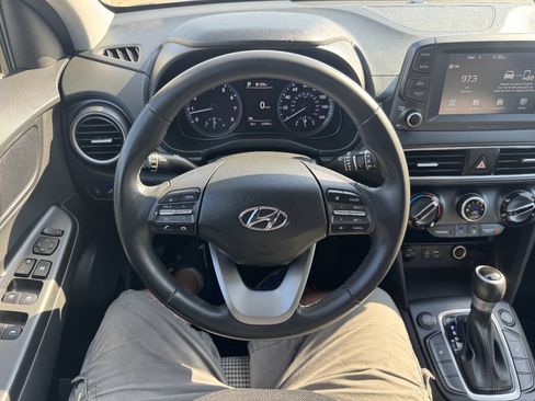 Used 2021 Hyundai Kona SEL AWD/4WD image 18