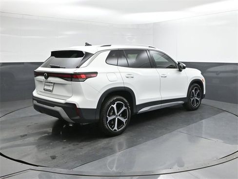 New 2026 Volkswagen Tiguan SE image 11