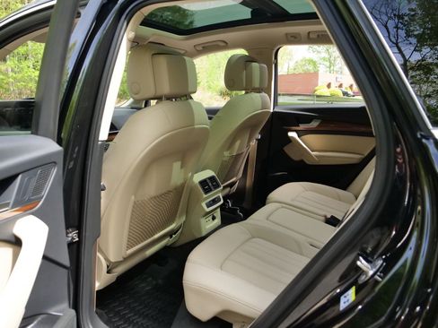 Used 2023 Audi Q5 2.0T Premium Plus w/ Premium Plus Package AWD/4WD image 28