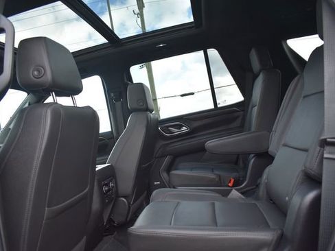 Certified 2024 Chevrolet Tahoe Z71 w/ Luxury Package image 24