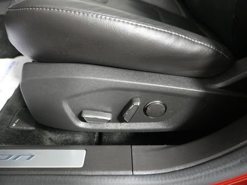 Used 2016 Ford Fusion Titanium FWD image 23