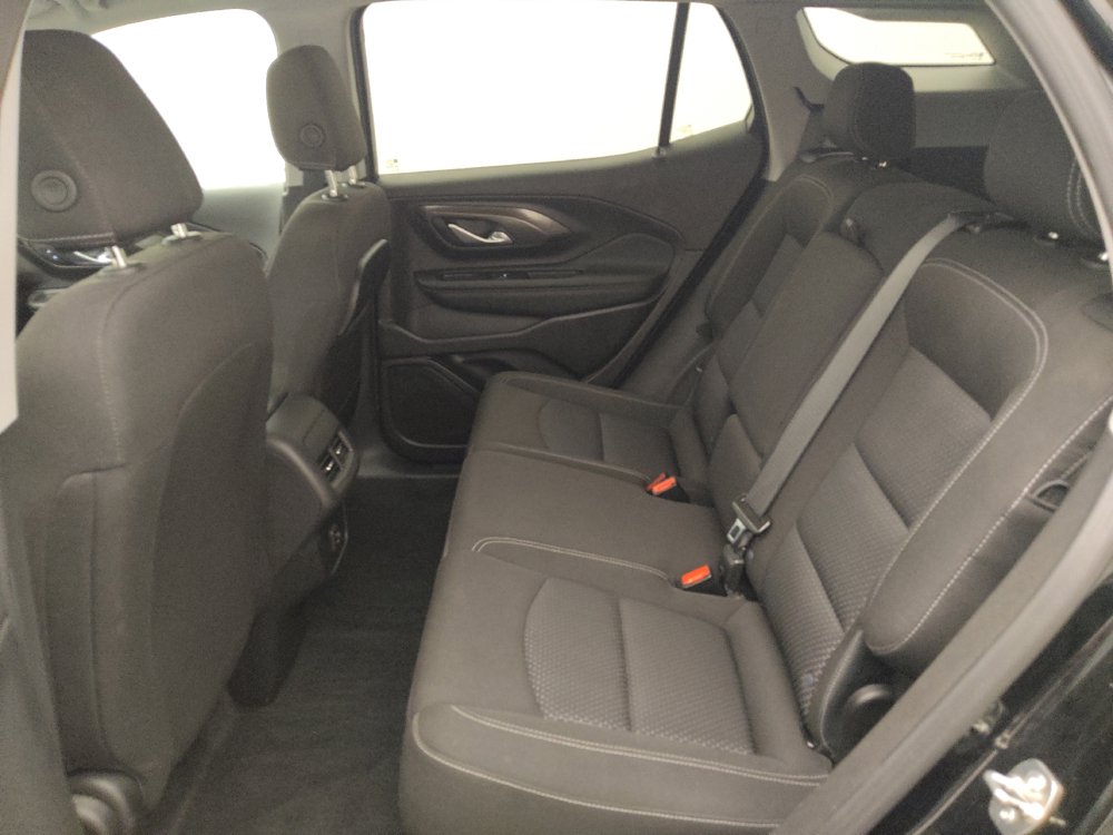 Used 2024 GMC Terrain SLE FWD image 18