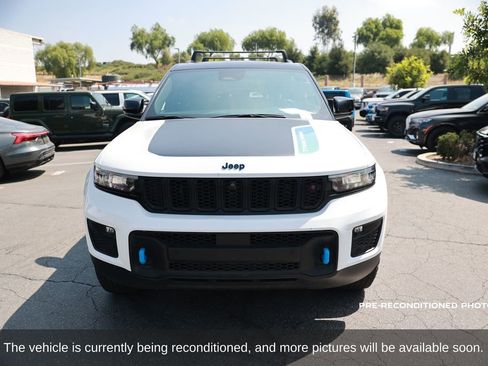 Used 2022 Jeep Grand Cherokee Trailhawk w/ Advanced Protech Group II image 9