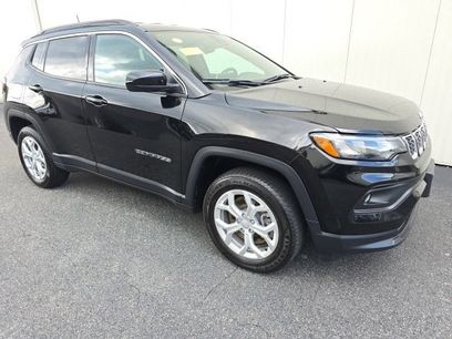 Used 2024 Jeep Compass Latitude