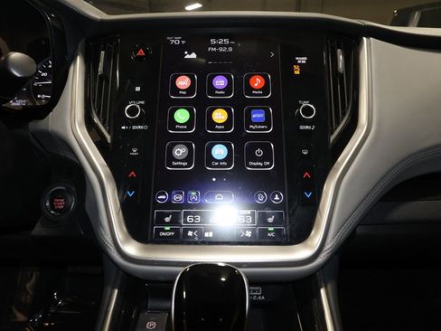 Used 2025 Subaru Outback Premium image 17