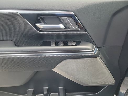 New 2025 GMC Sierra EV Denali image 16