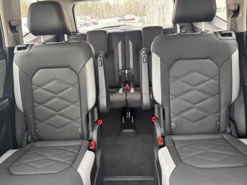 New 2026 Volkswagen Atlas Peak Edition image 14