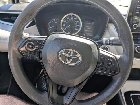 Used 2020 Toyota Corolla LE w/ LE Convenience Package FWD image 20