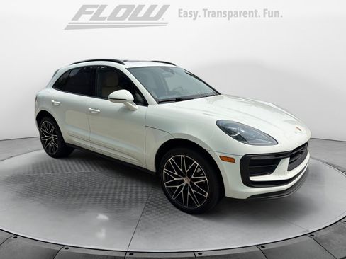Certified 2026 Porsche Macan Turbo AWD/4WD image 1