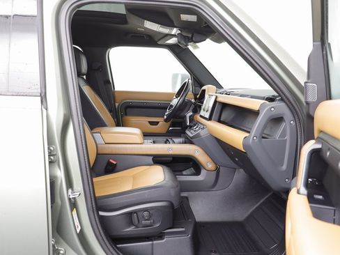 Used 2022 Land Rover Defender 110 X image 20