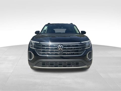 New 2026 Volkswagen Atlas SE FWD image 8