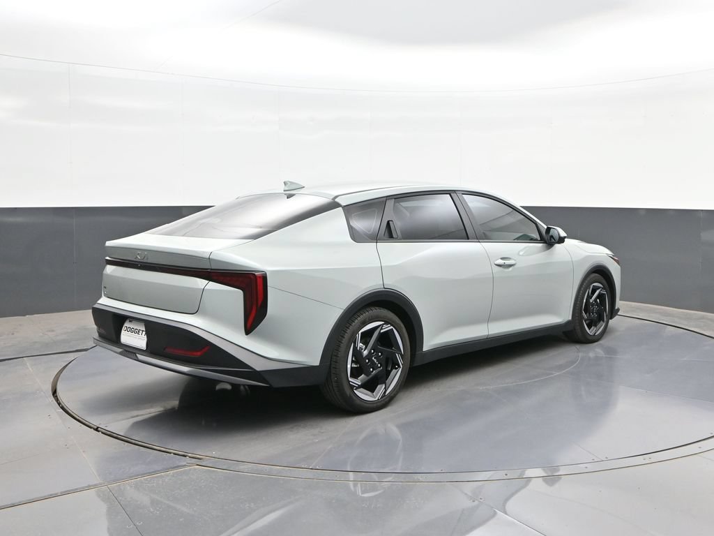 Used 2025 Kia K4 EX FWD image 11