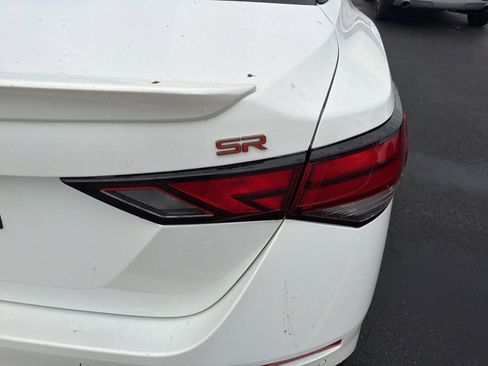 Used 2025 Nissan Sentra SR w/ SR Premium Package image 4