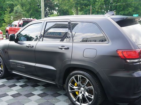 Used 2018 Jeep Grand Cherokee Trackhawk AWD/4WD image 10