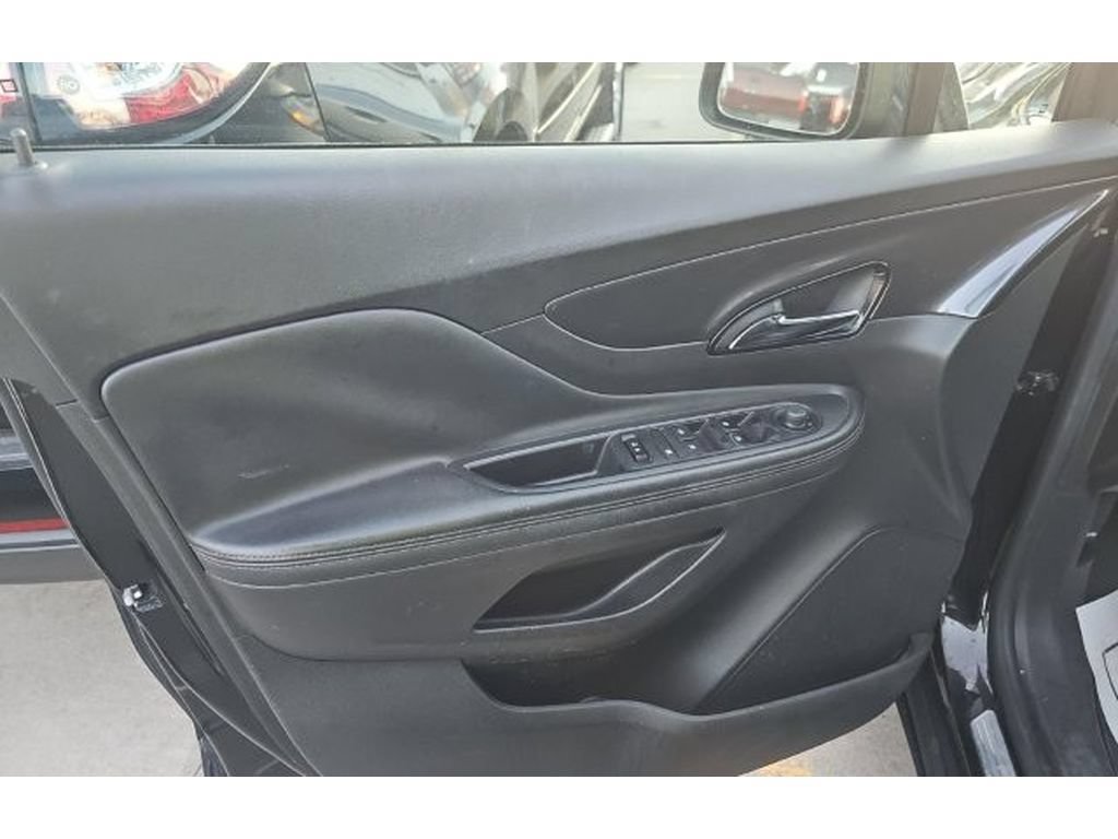 Used 2019 Buick Encore Preferred AWD/4WD image 7
