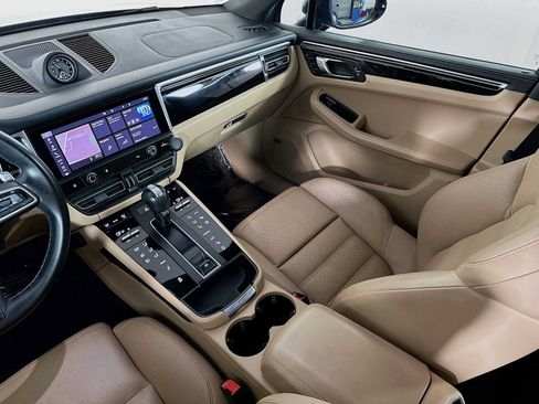 Certified 2023 Porsche Macan S AWD/4WD image 25