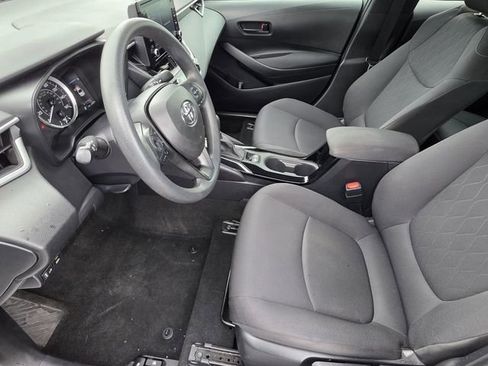 Used 2022 Toyota Corolla LE FWD image 6