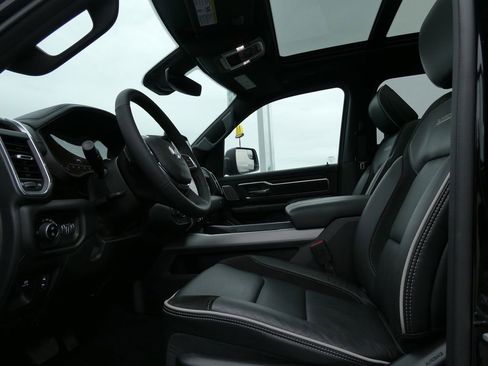 Used 2025 RAM 1500 Laramie w/ Night Edition AWD/4WD image 29