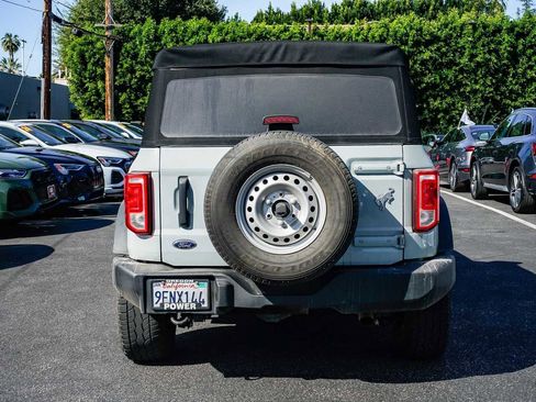 Used 2022 Ford Bronco 4-Door image 3