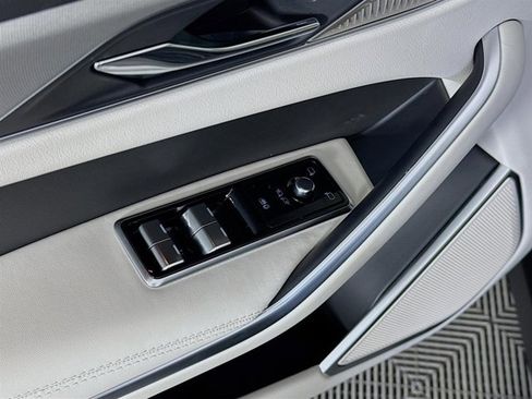 Used 2026 Jaguar F-PACE R-Dynamic S image 20