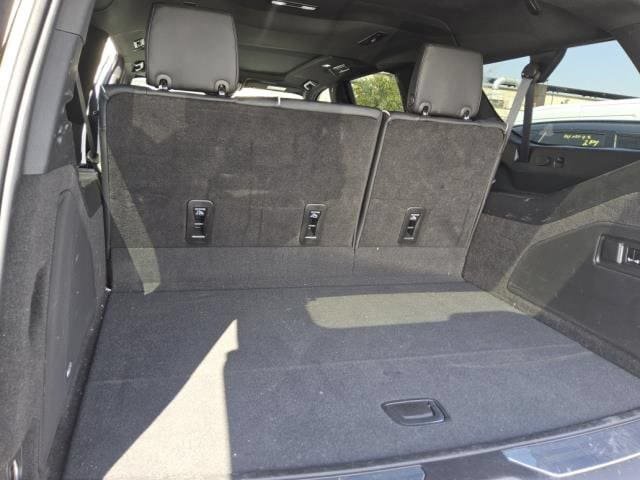 Used 2023 Cadillac Escalade ESV Premium Luxury AWD/4WD image 6