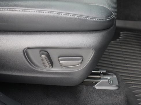 Certified 2022 Toyota Highlander Limited image 24