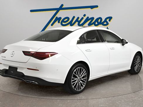 Used 2025 Mercedes-Benz CLA 250 image 2