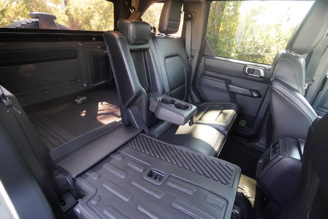 Used 2025 Ford Bronco Outer Banks w/ Sasquatch Package AWD/4WD image 24