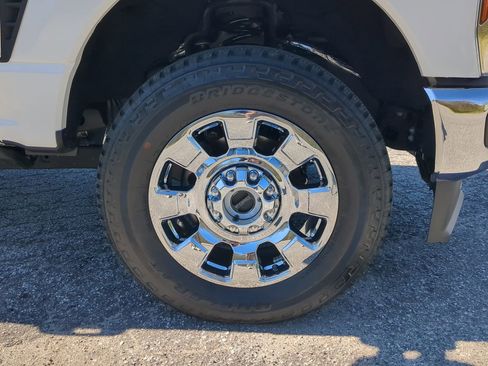 Used 2025 Ford F350 King Ranch w/ Chrome Package image 9