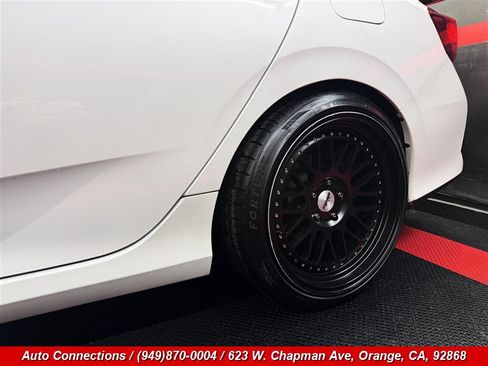 Used 2018 Honda Civic Si image 34