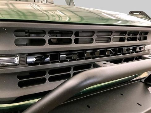 Used 2022 Ford Bronco 2-Door AWD/4WD image 29